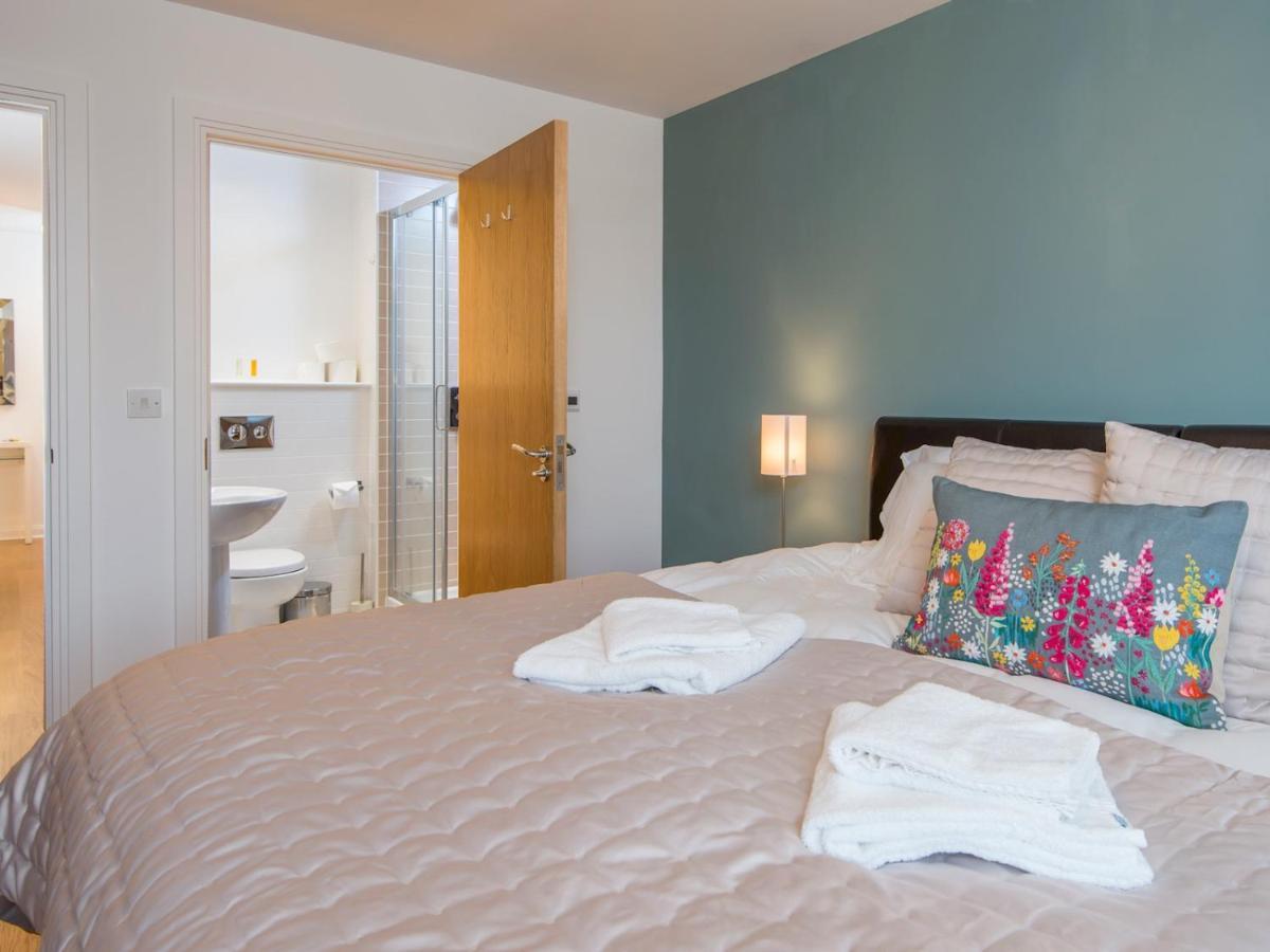 Pass The Keys Lovely 2 Bedroom In The Bay With A View * Cardiff