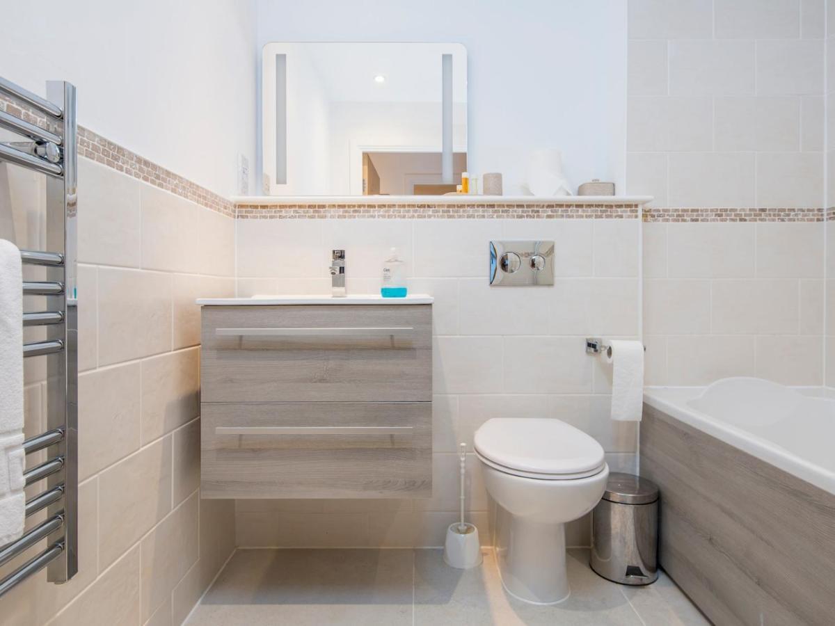 Pass The Keys Lovely 2 Bedroom In The Bay With A View Appartamento *